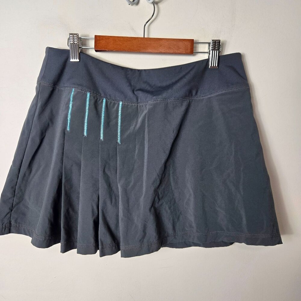 Athleta Second Wind Skort Size S Skirt Gray Pleats Pull On Zip-Pocket Stretchy